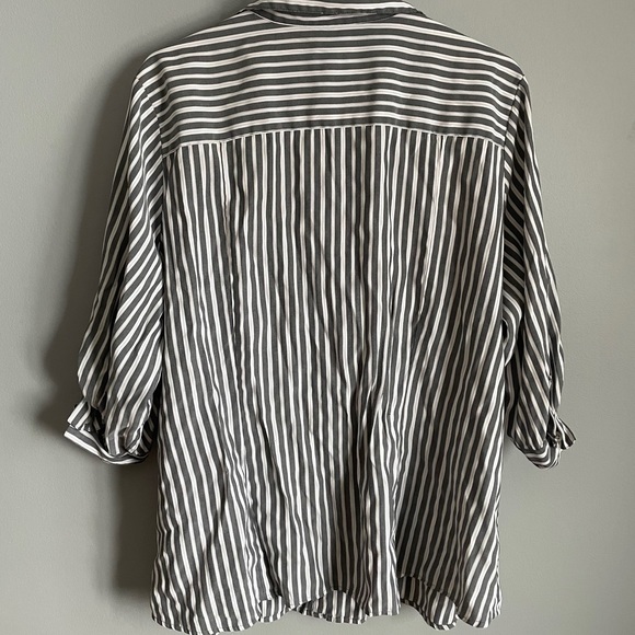 Oversized stripped button up - Picture 2 of 5